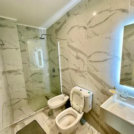 Best In Camba Cua, A Metros De La Costanera Y Del Centro De La Ciudad, Ubicacion Inmejorable, Cerca De La Playa, Dpto Moderno, Completamente Equipado, Con Balcon, Con Todo Lo Necesario Para Una Estadia Comoda Y Placentera Corrientes Exterior foto