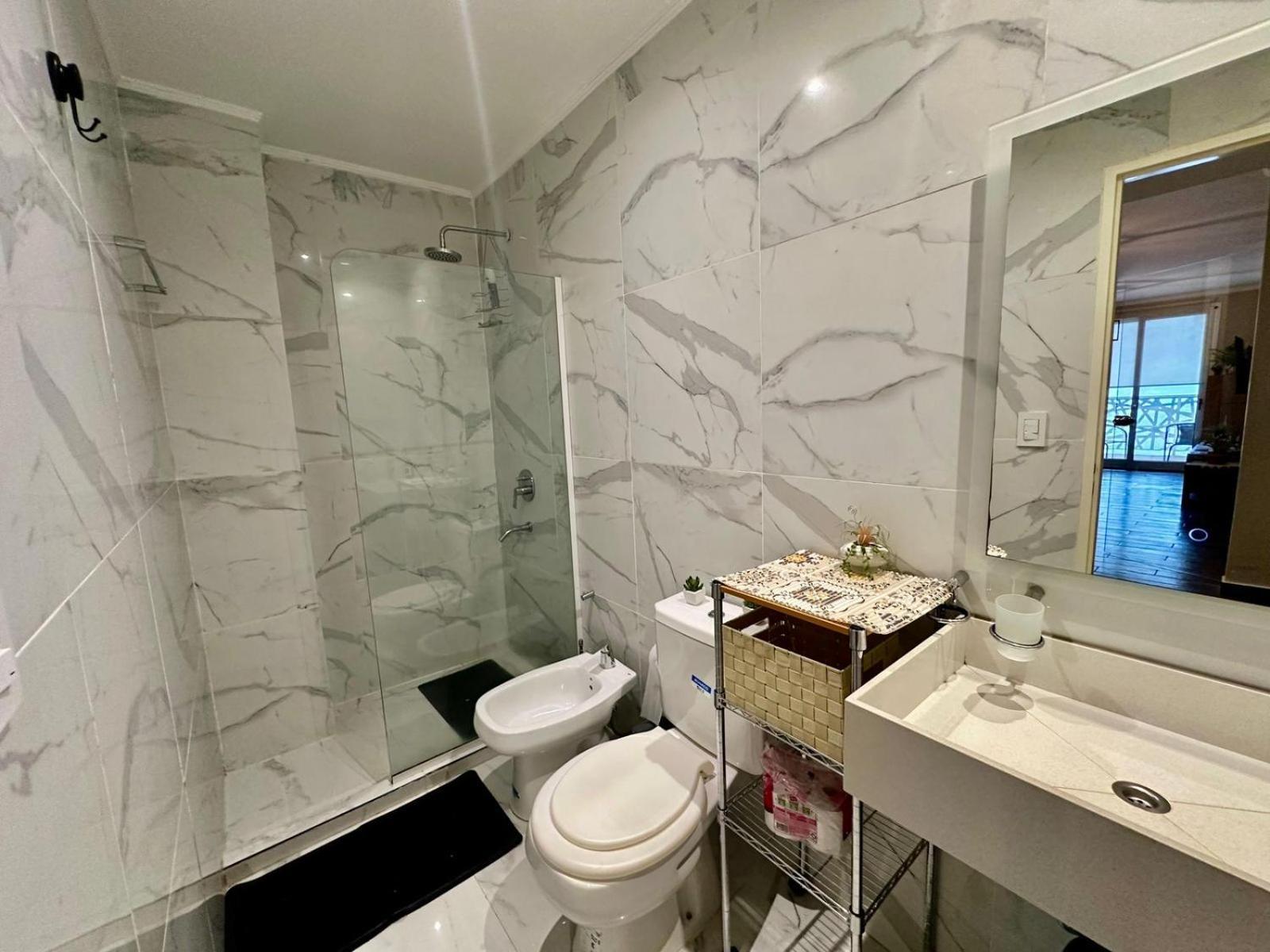 In Camba Cua, A Metros De La Costanera Y Del Centro De La Ciudad, Ubicacion Inmejorable, Cerca De La Playa, Dpto Moderno, Completamente Equipado, Con Balcon, Con Todo Lo Necesario Comoda Y Placentera Apartment Corrientes